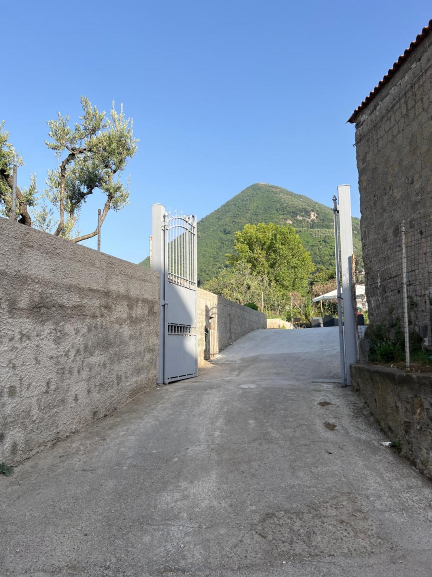 Brass Apartment Castellammare di Stabia Luaran gambar